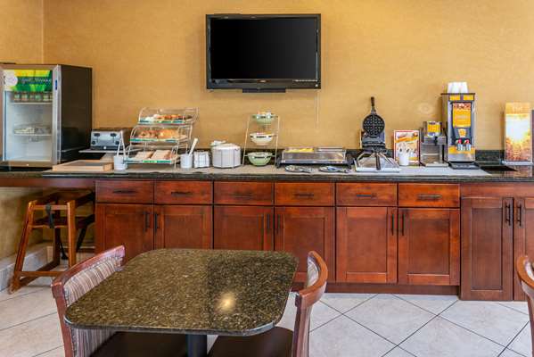 Amenities - Quality Inn & Suites Seville - I-71, Exit 209