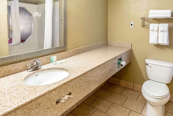  - Quality Inn & Suites Seville - I-71, Exit 209