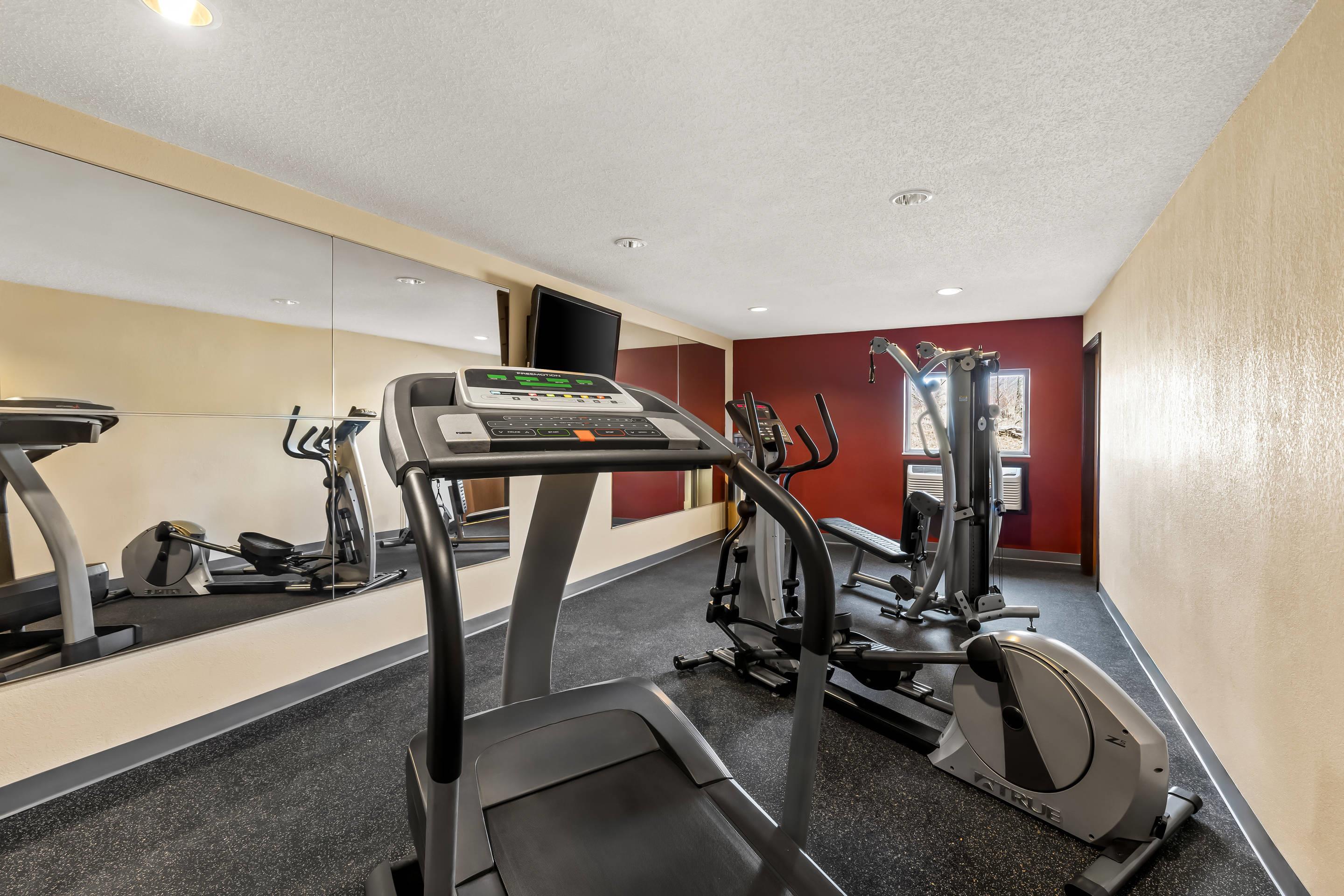 Fitness center | Quality Inn & Suites