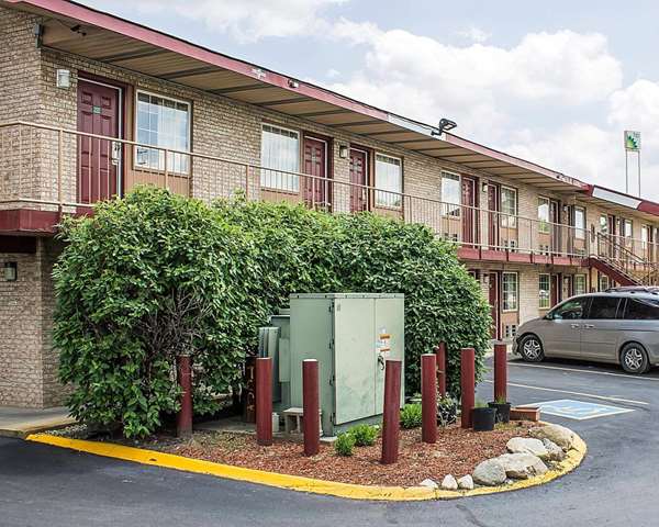 Exterior view - Econo Lodge West Columbus - I-70, Exit 94
