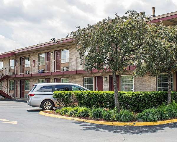 Exterior view - Econo Lodge West Columbus - I-70, Exit 94