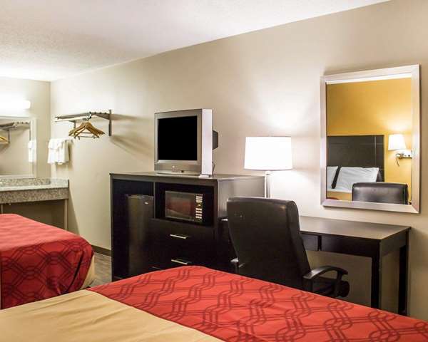  - Econo Lodge West Columbus - I-70, Exit 94