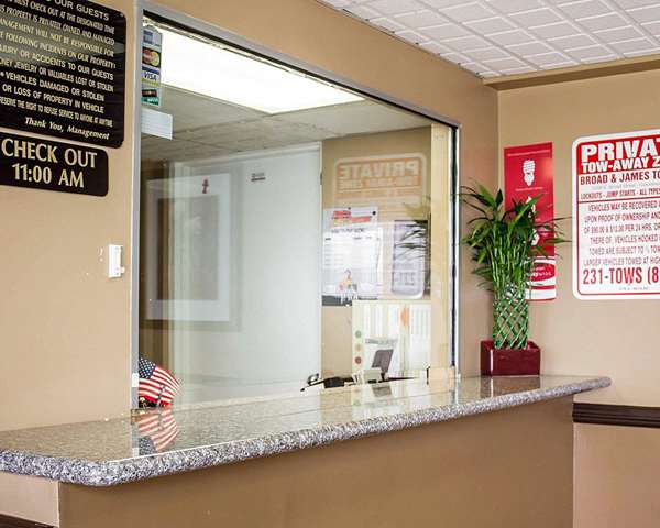  - Econo Lodge West Columbus - I-70, Exit 94