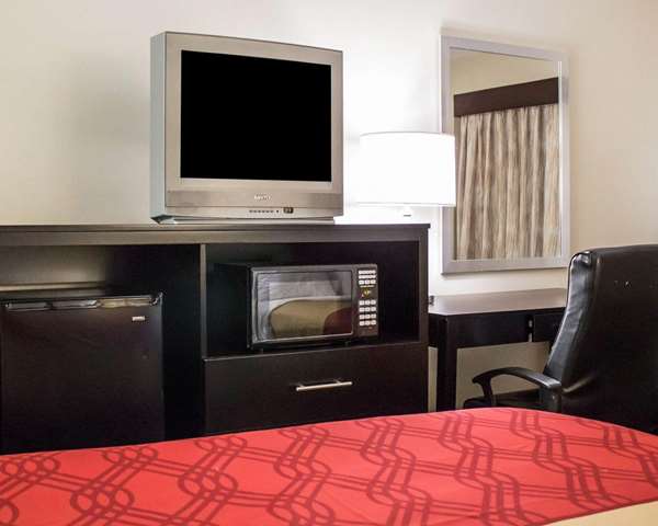  - Econo Lodge West Columbus - I-70, Exit 94