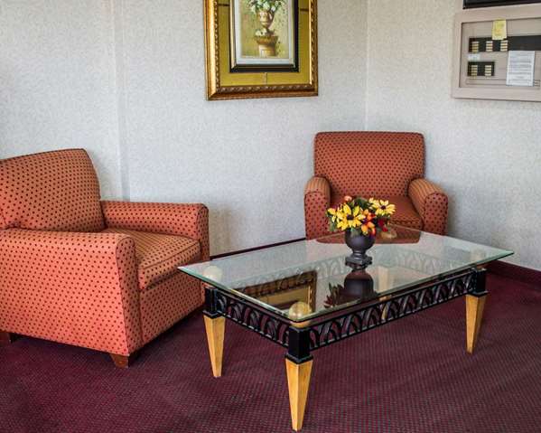  - Econo Lodge Wooster