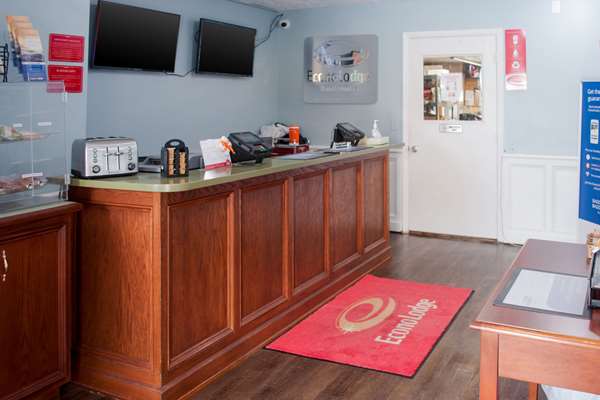  - Econo Lodge Cedar Point South Sandusky