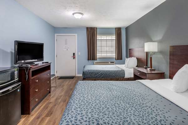  - Econo Lodge Cedar Point South Sandusky