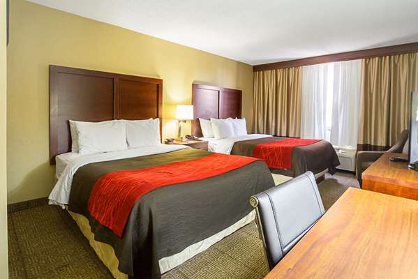  - Comfort Inn Downtown Cleveland - I-90, Exit 172A & 173A