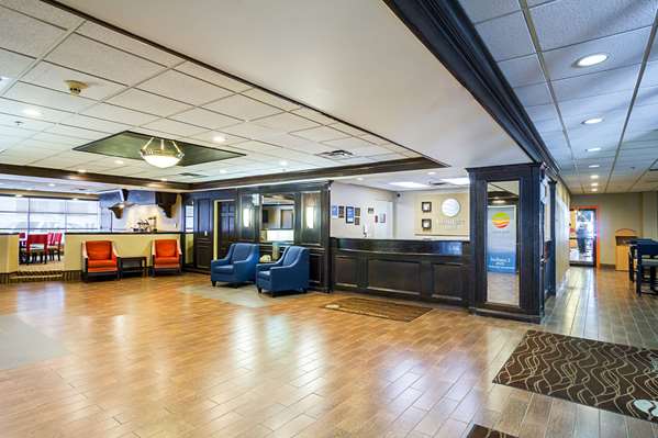  - Comfort Inn Downtown Cleveland - I-90, Exit 172A & 173A