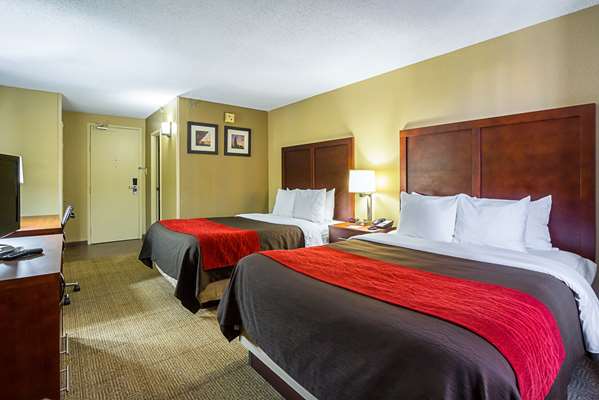  - Comfort Inn Downtown Cleveland - I-90, Exit 172A & 173A