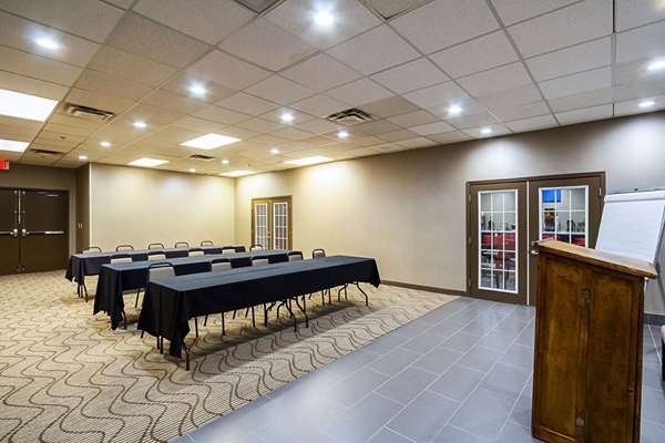  - Comfort Inn Downtown Cleveland - I-90, Exit 172A & 173A