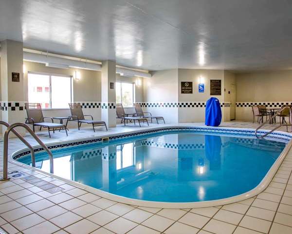 Pool - Comfort Suites West Columbus - I-70, Exit 91
