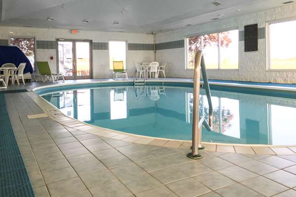 Pool - Comfort Inn Bluffton - I-75, Exit 142