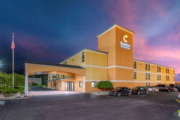 Exterior view - Comfort Inn & Suites East Cincinnati