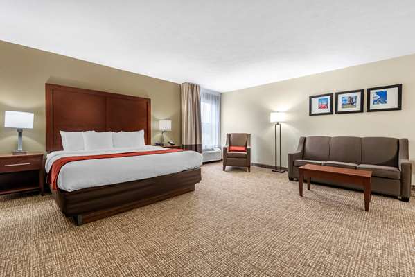 Suite - Comfort Inn & Suites East Cincinnati
