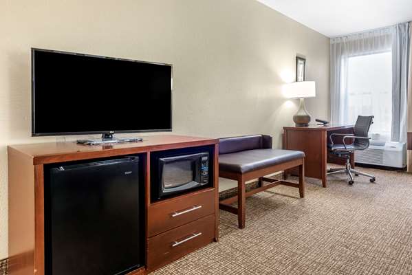 Suite - Comfort Inn & Suites East Cincinnati