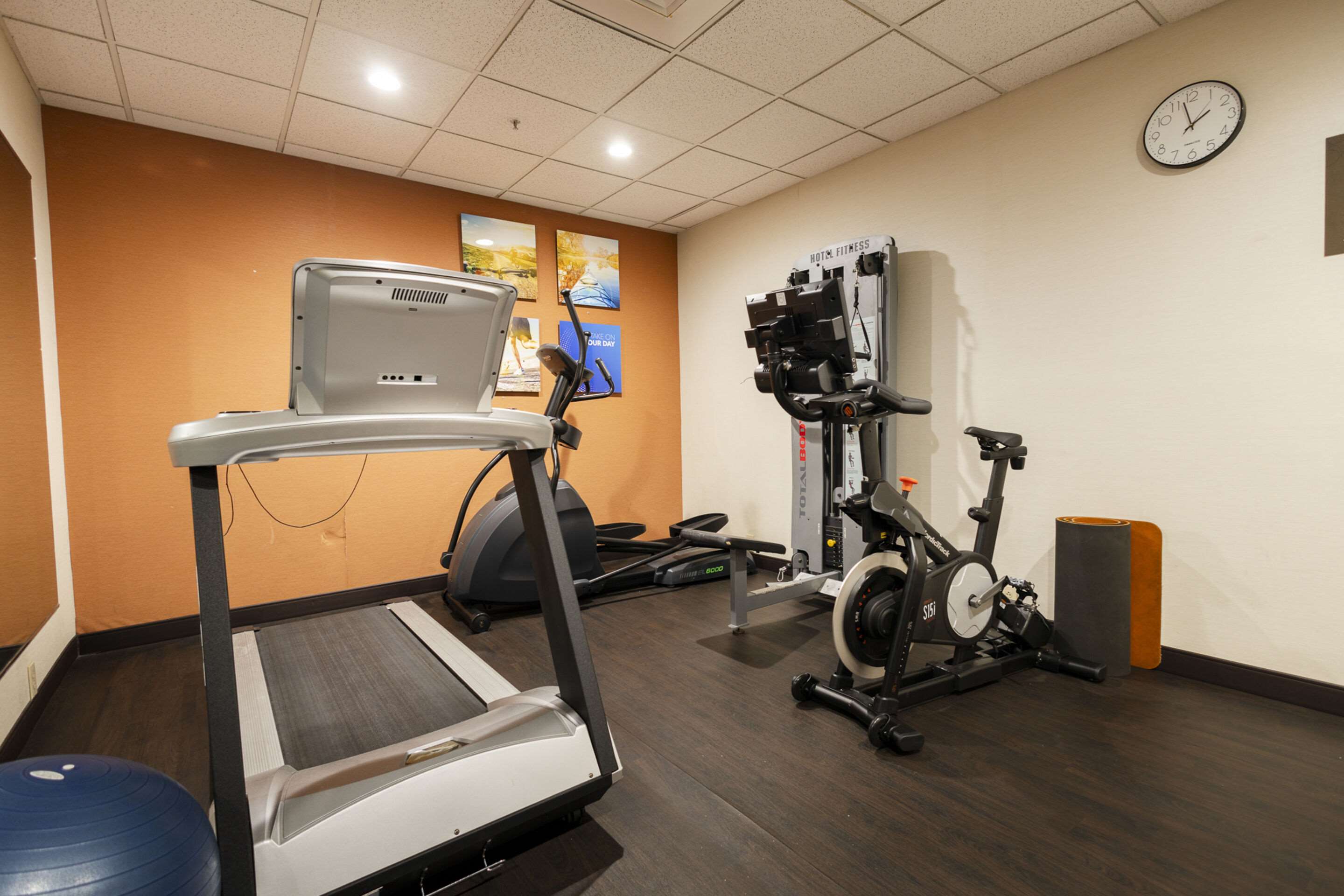 Exercise room | Comfort Suites Gatlinburg Downtown-Convention Center