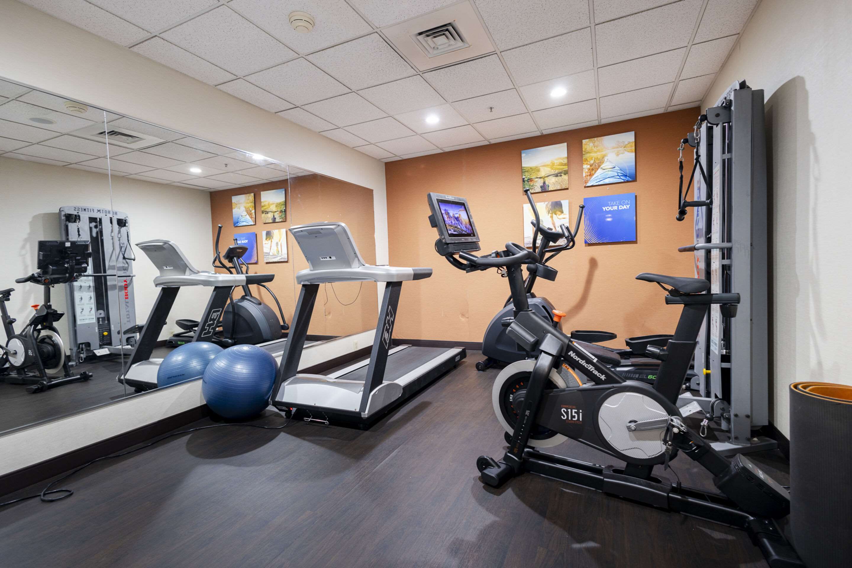 Exercise room | Comfort Suites Gatlinburg Downtown-Convention Center