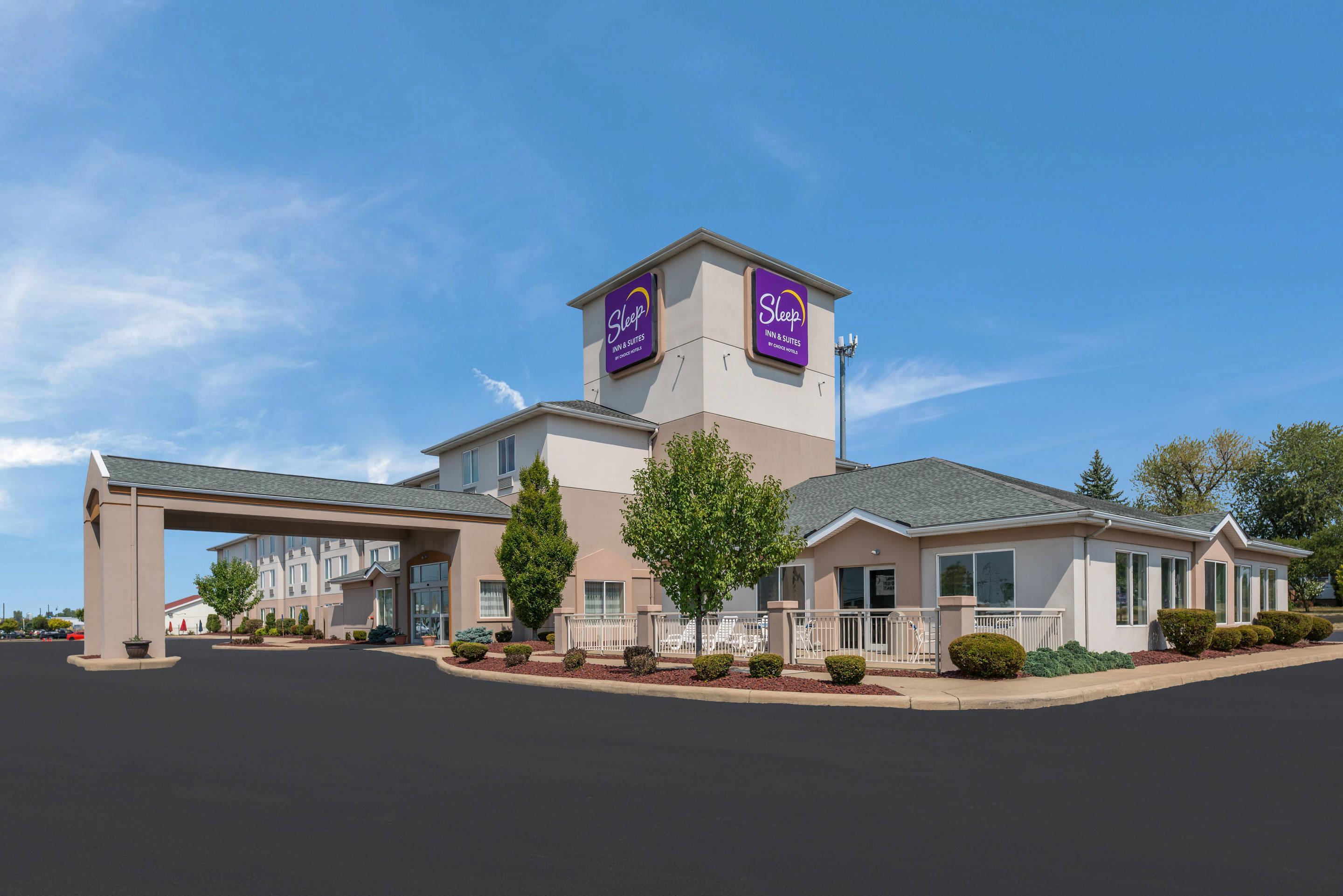 Hotel exterior | Sleep Inn & Suites Port Clinton