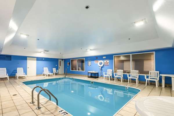 Pool - Comfort Inn Northwest Dayton - I-70, Exit 29
