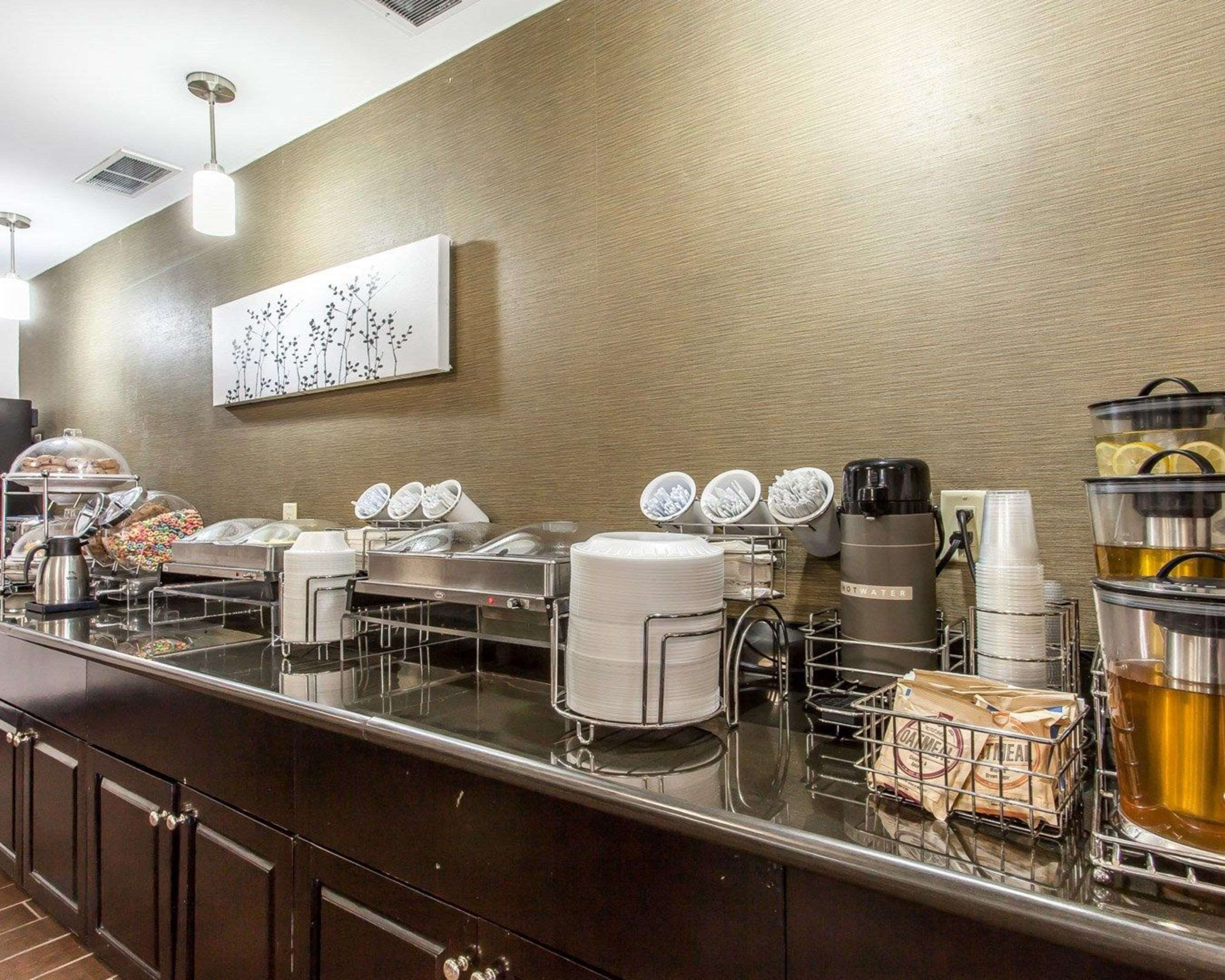 Breakfast counter