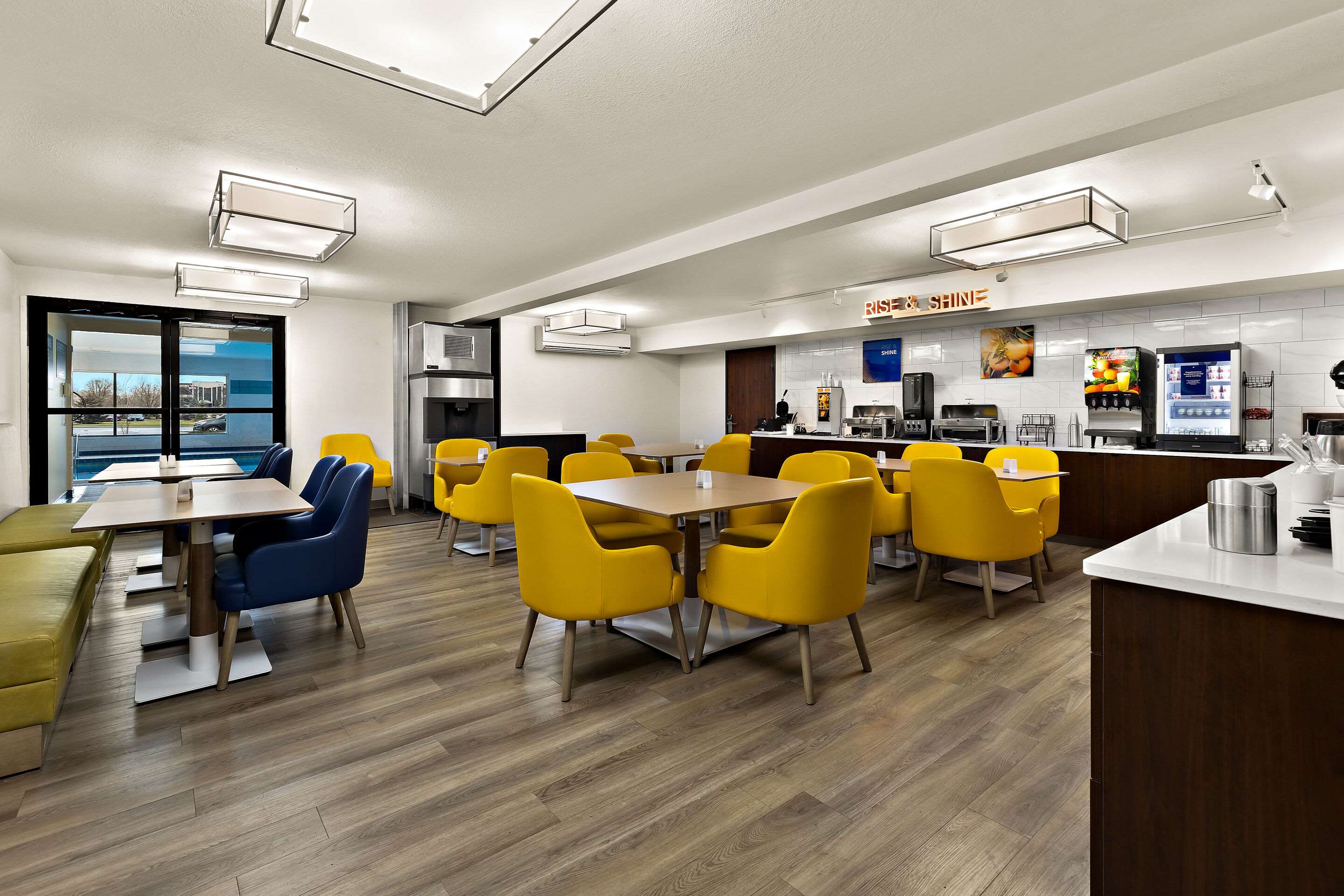 Breakfast area