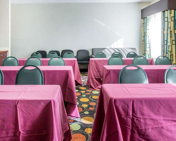  - Comfort Inn & Suites Maumee - I-80 & I-90, Exit 59