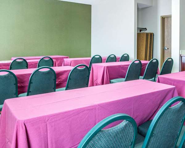  - Comfort Inn & Suites Maumee - I-80 & I-90, Exit 59