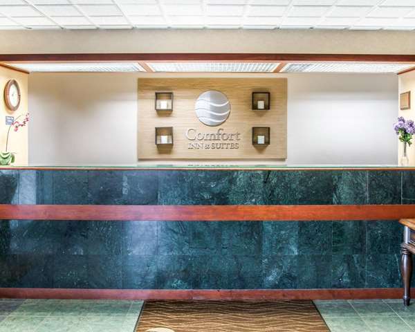  - Comfort Inn & Suites Maumee - I-80 & I-90, Exit 59