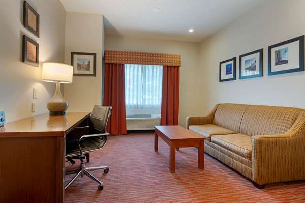 Suite - Comfort Suites Northwest Columbus - I-71, Exit 111