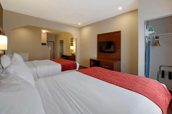 Suite - Comfort Suites Northwest Columbus - I-71, Exit 111