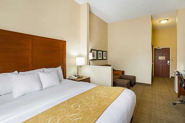 Suite - Comfort Suites Twinsburg - I-480, Exit 37