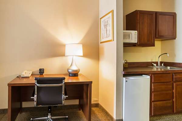 Suite - Comfort Suites Twinsburg - I-480, Exit 37