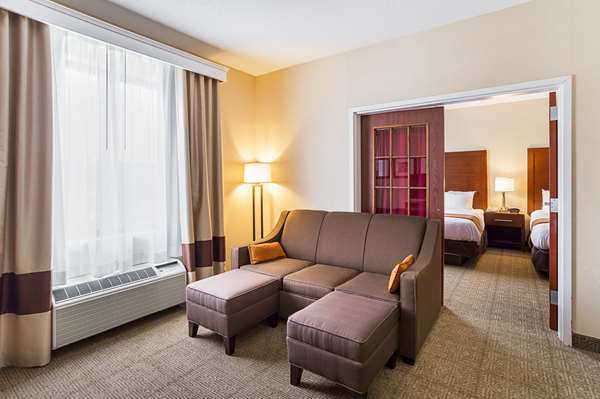 Suite - Comfort Suites Twinsburg - I-480, Exit 37