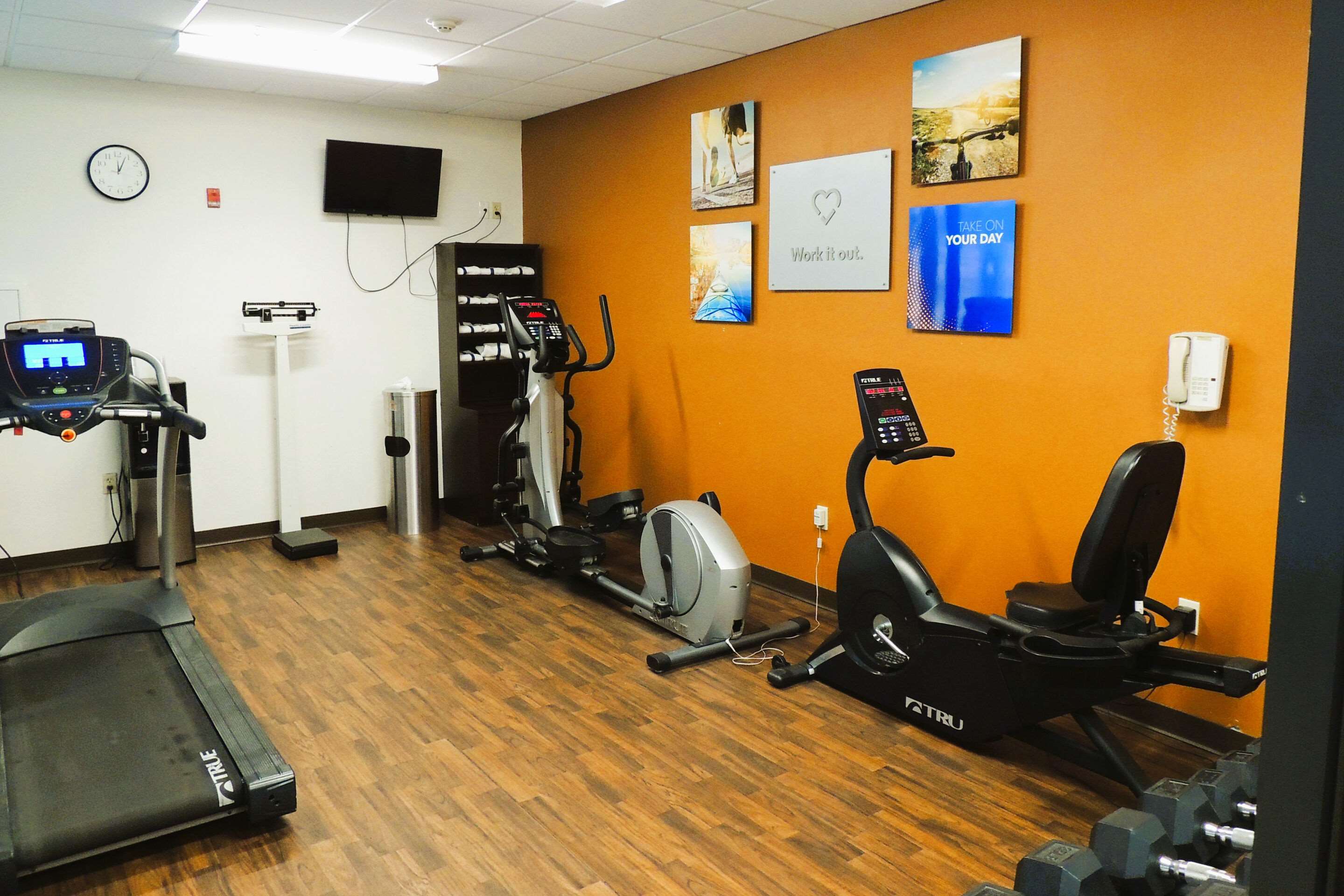 Fitness center | Comfort Suites Twinsburg
