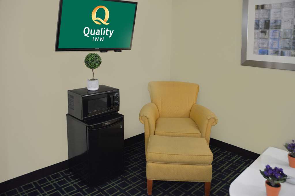 QUALITY INN AND SUITES-guestroom-Guest Room,Suite,On-Site.jpg
