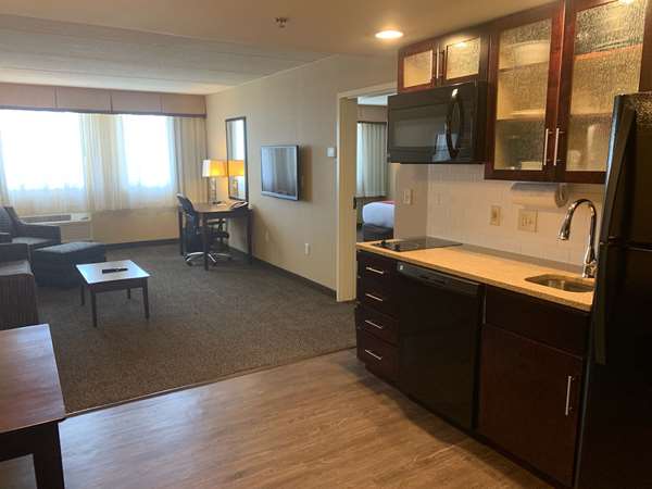 Suite - Comfort Inn & Suites Wadsworth - I-76, Exit 9