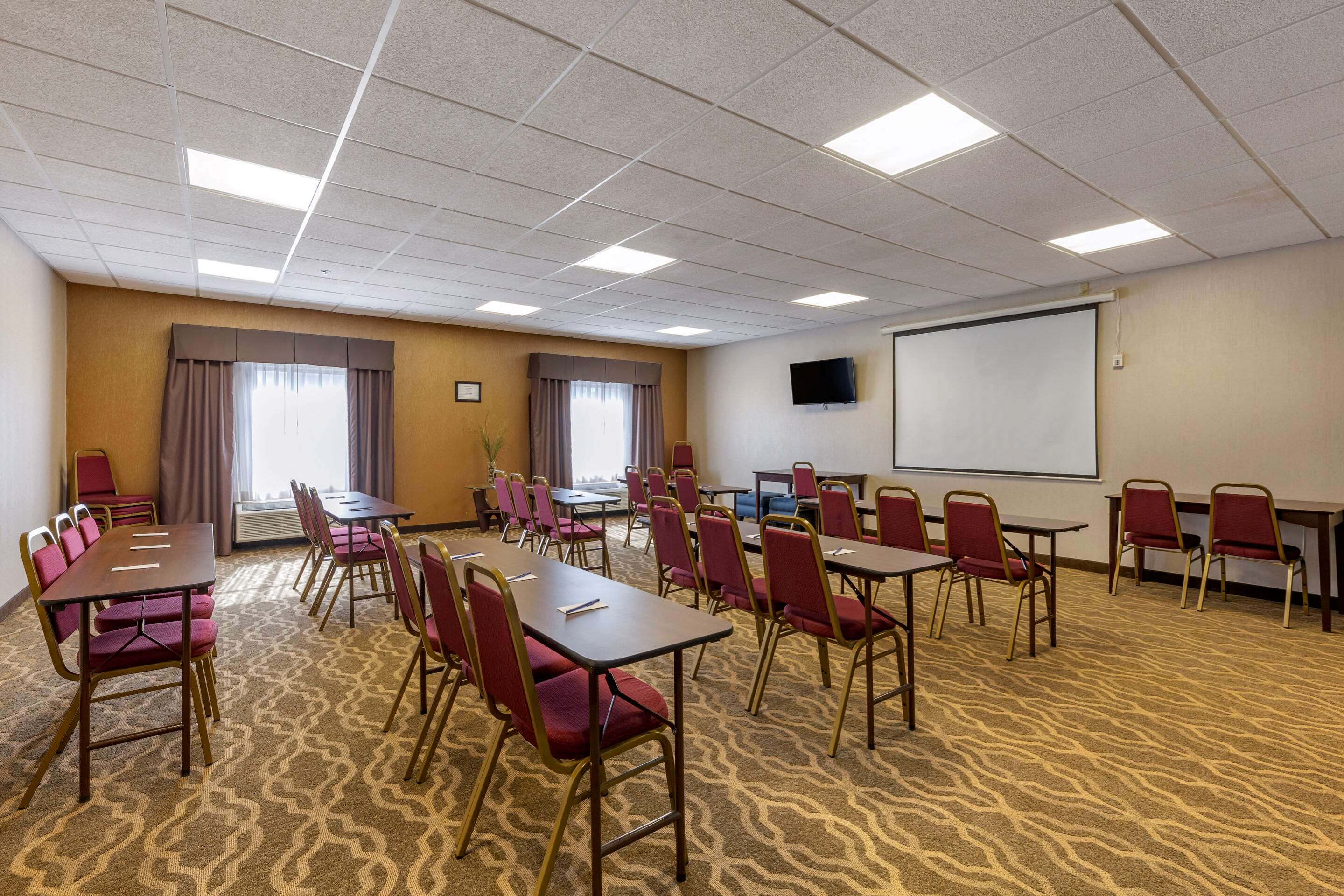 Conference Room | Comfort Suites Perrysburg - Toledo South