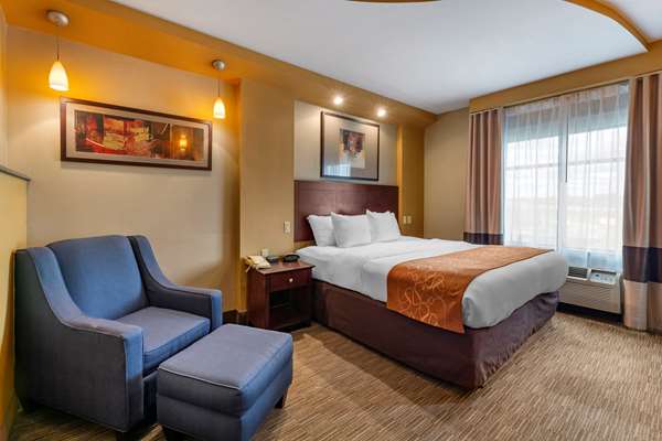 Suite - Comfort Suites Perrysburg - I-75, Exit 193