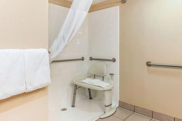  - Quality Inn Findlay - I-75, Exit 159