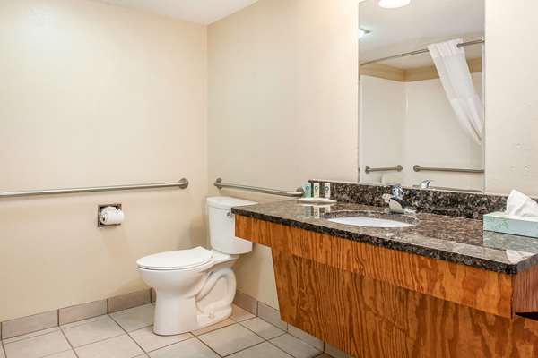 - Quality Inn Findlay - I-75, Exit 159