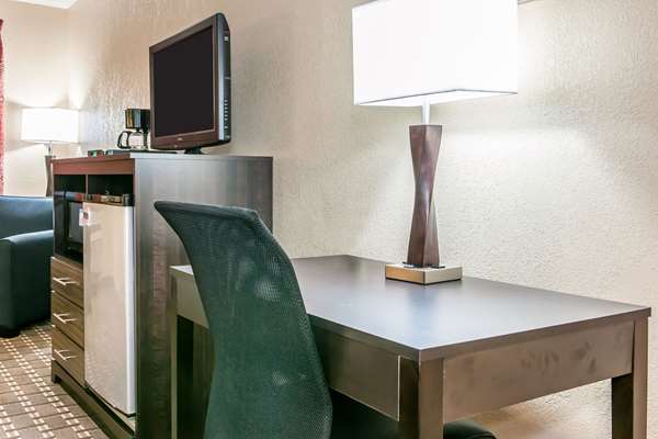  - Quality Inn Findlay - I-75, Exit 159
