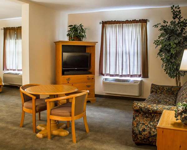 Suite - Quality Inn & Suites Conference Center Bellville - I-71, Exit 165