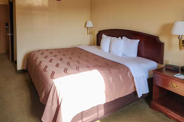  - Quality Inn & Suites Conference Center Bellville - I-71, Exit 165