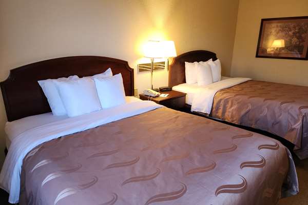  - Quality Inn & Suites Conference Center Bellville - I-71, Exit 165