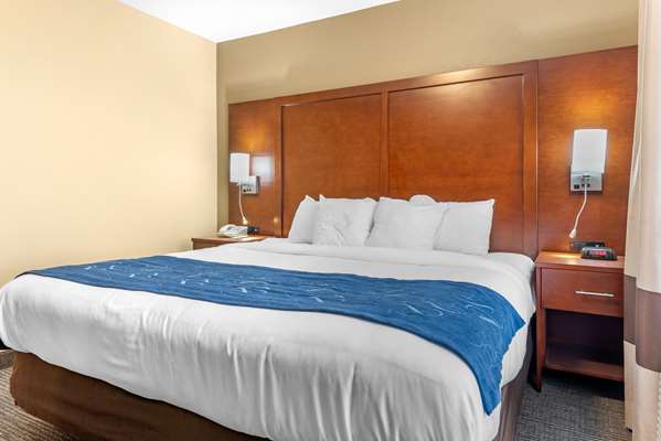  - Comfort Suites Findlay - I-75, Exit 161