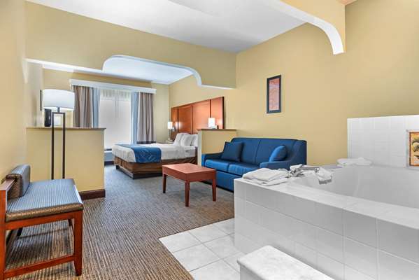  - Comfort Suites Findlay - I-75, Exit 161