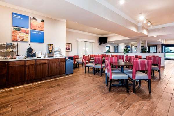 Amenities - Comfort Inn & Suites Streetsboro