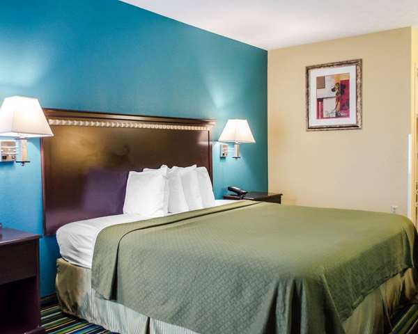  - Quality Inn & Suites Medina - I-71, Exit 218