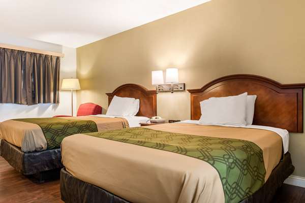  - Econo Lodge Airport Holland - I-475, Exit 8